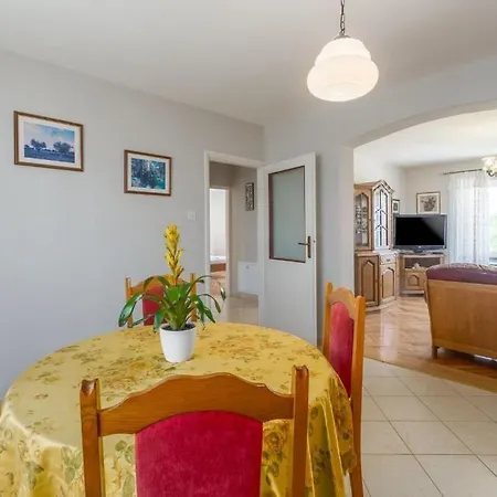 Stancija Lindi Porec Pensionat Vrvari