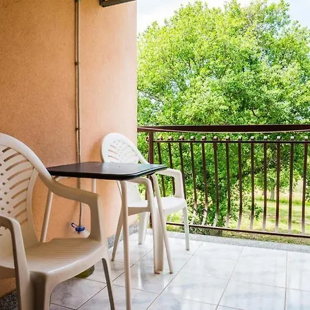 Stancija Lindi Porec Pensionat Vrvari