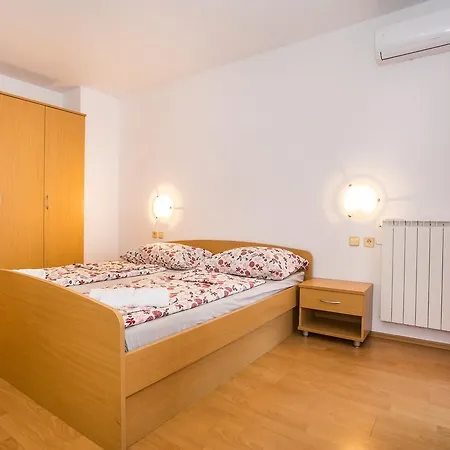 Stancija Lindi Porec Penzion 3*